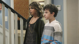 <i>Modern Family</i>: "The Late Show"